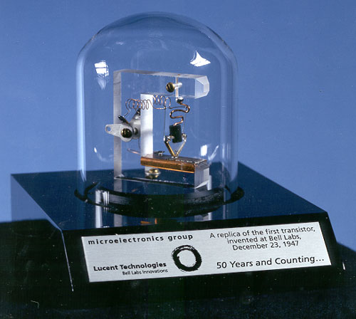 Replica-of-first-transistor.jpg